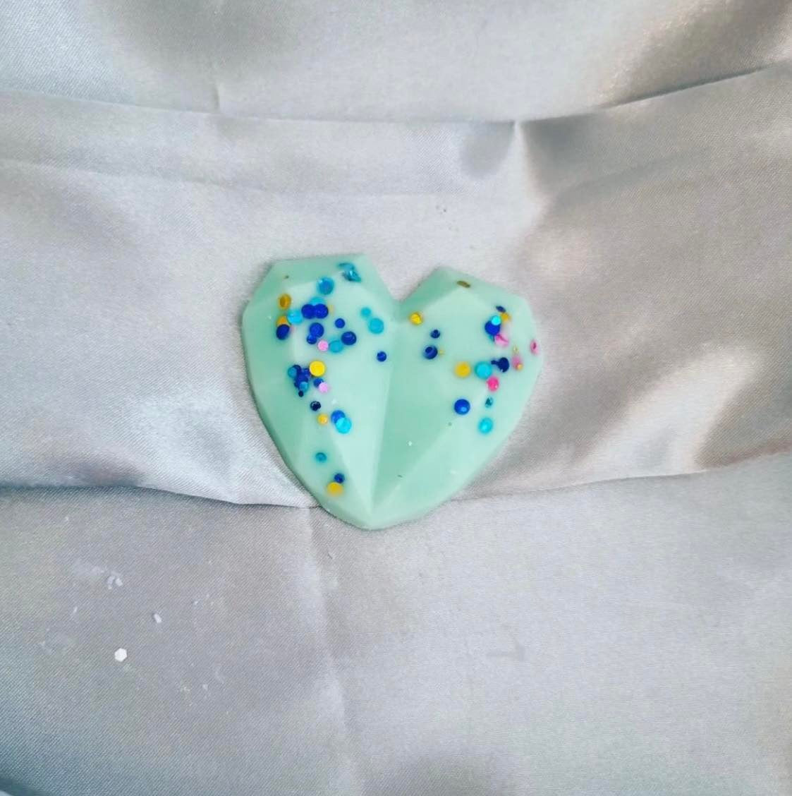 Geo Diamond Heart Melts Large