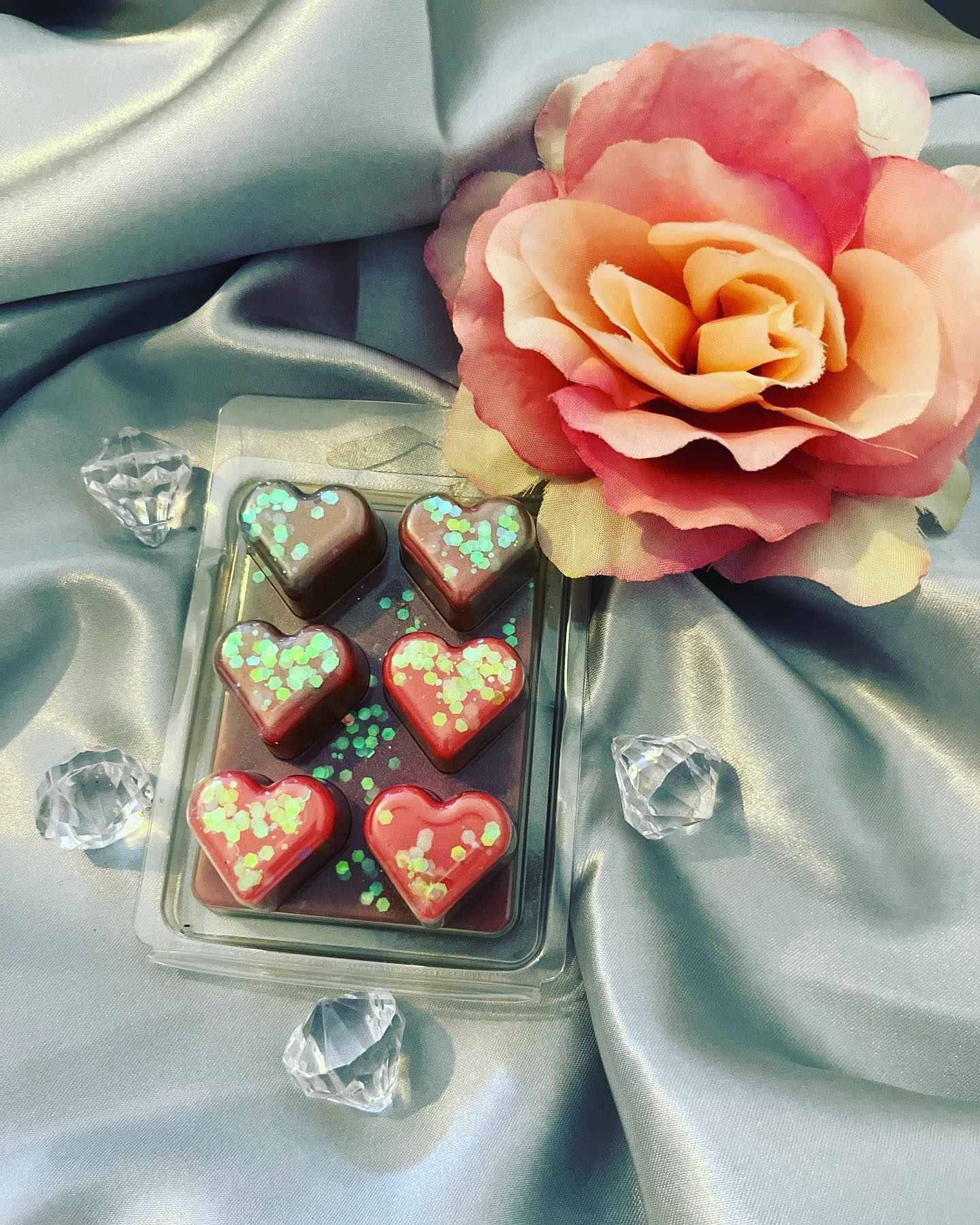 Frosted 6pc Heart Clam-Marshmallow Collection
