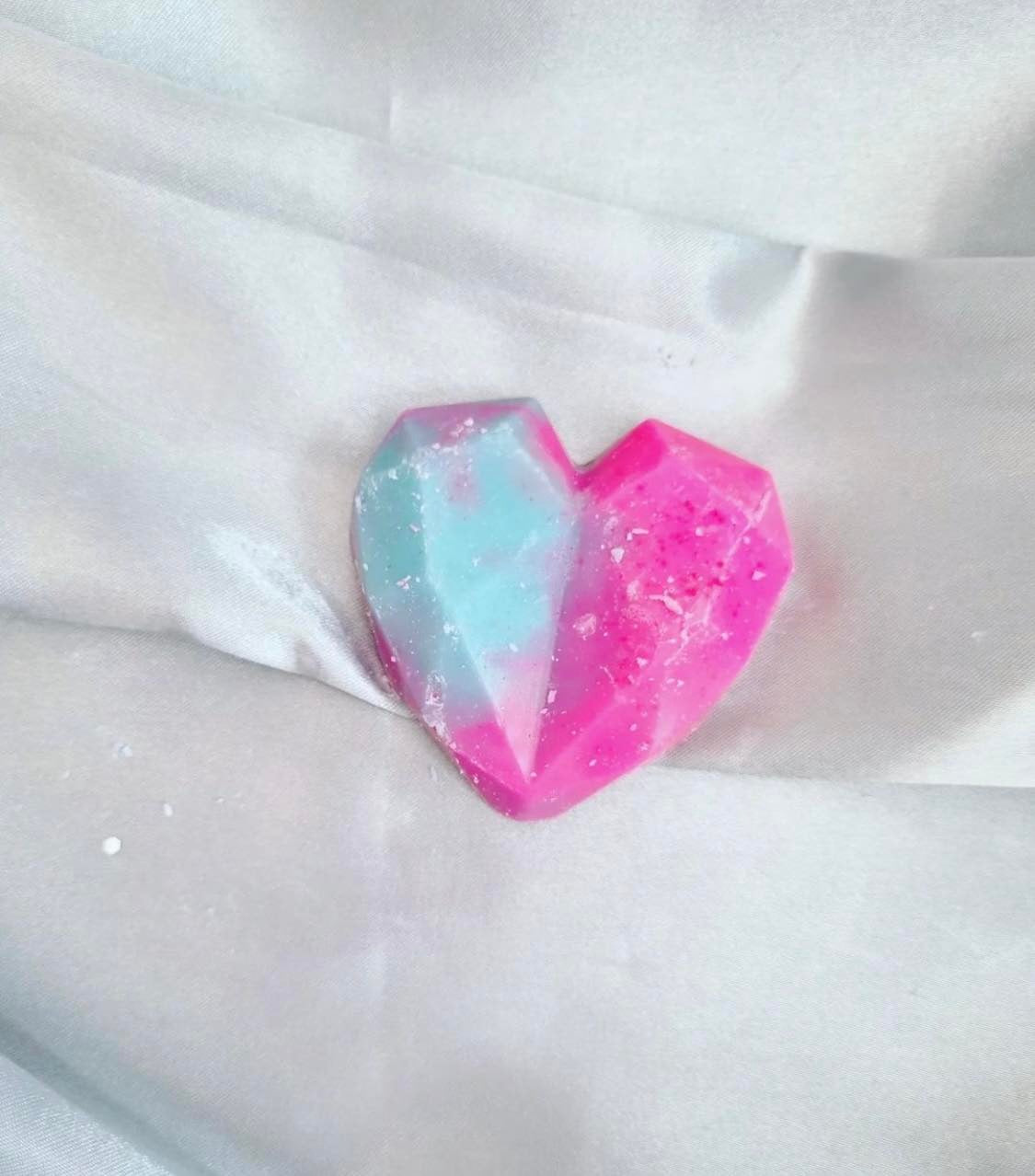 Geo Diamond Heart Melts Large